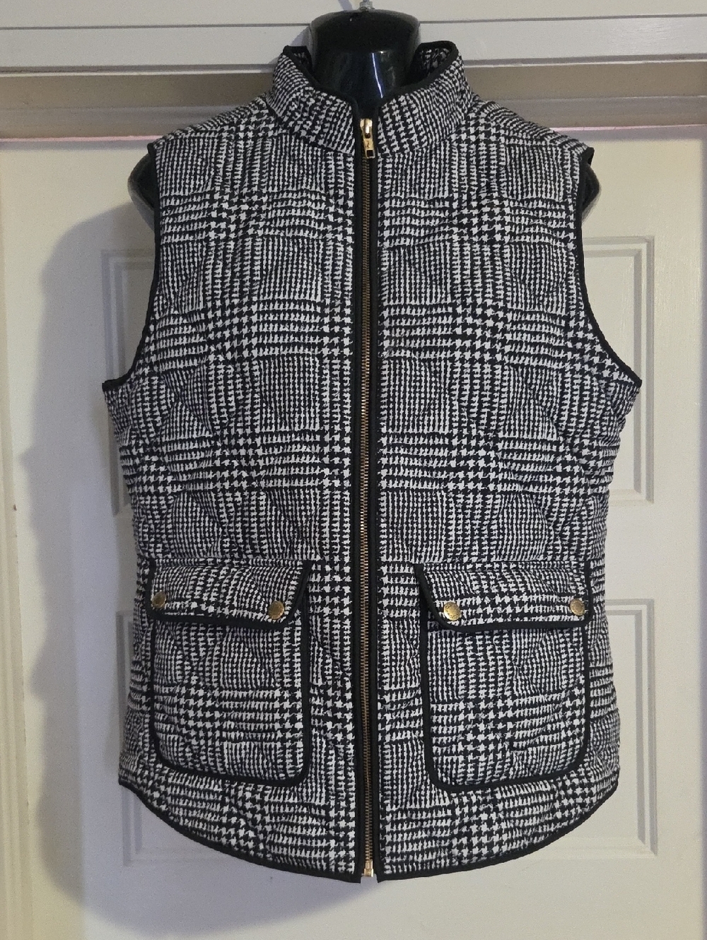 Women's Black & White Plaid Quilted Vest
